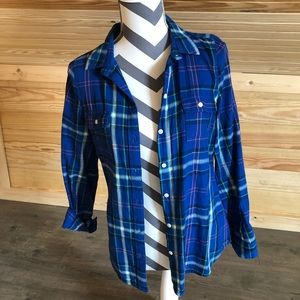 Old Navy button up plaid flannel!